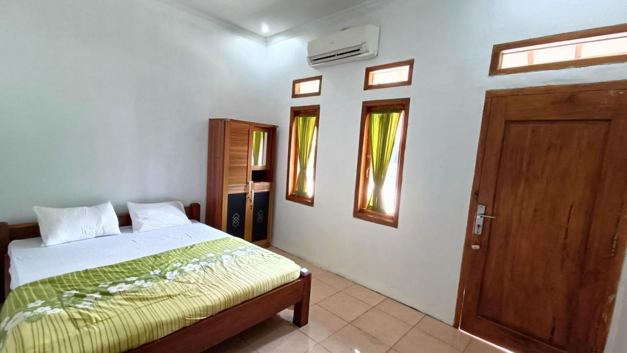 Jogo Segoro Homestay RedPartner near Pantai Sundak Gunungkidul Ngandong Bagian luar foto