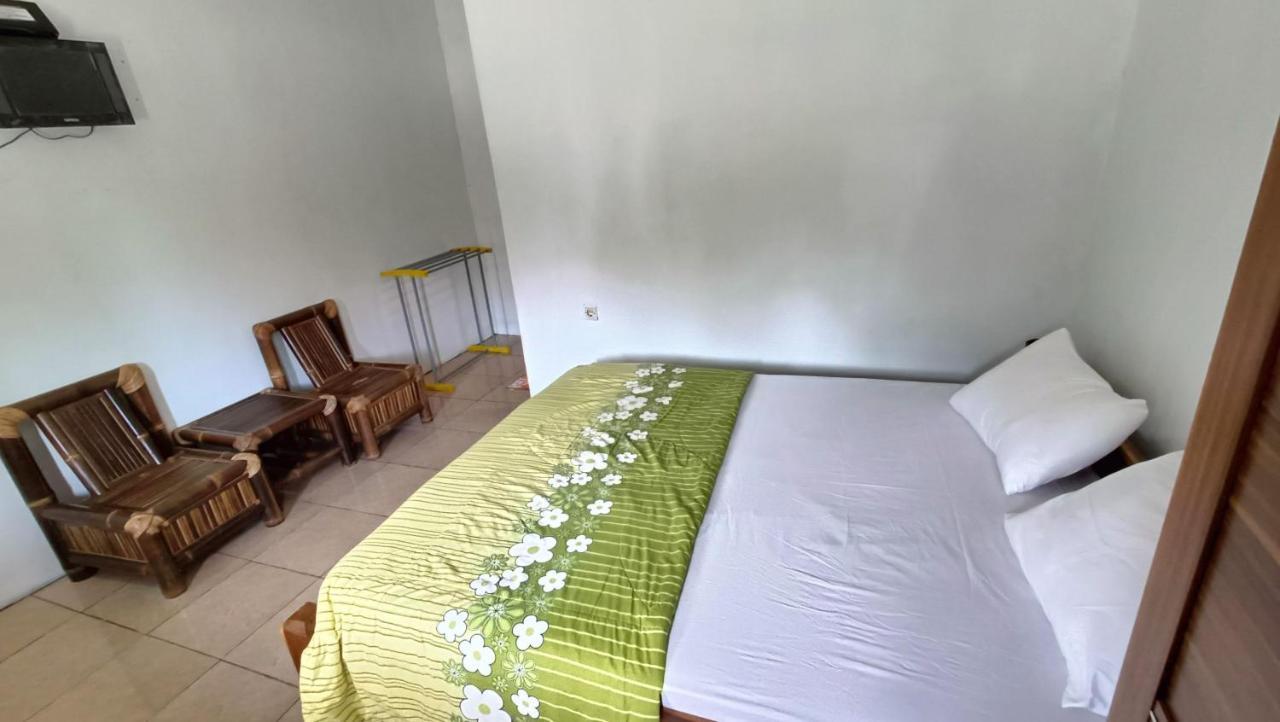 Jogo Segoro Homestay RedPartner near Pantai Sundak Gunungkidul Ngandong Bagian luar foto